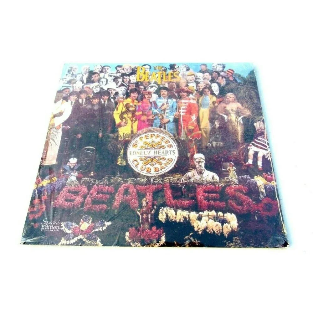 VTG 1997 The Beatles Calendar Sgt Peppers Lonely Heart Club Band Special Edition